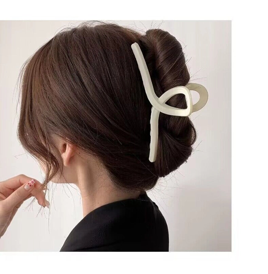 new 15CM oversized frosted hair clip female shark clip high-grade hair volume multi-head updo hair clip