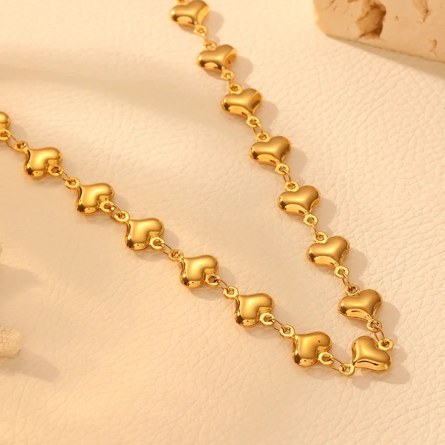 Stainless Steel Multiple Peach Heart Necklace Bracelet Affordable Luxury Fashion High-Grade Heart Hollow Titanium Steel No Fading Necklace Bracelet Jewellery Suit