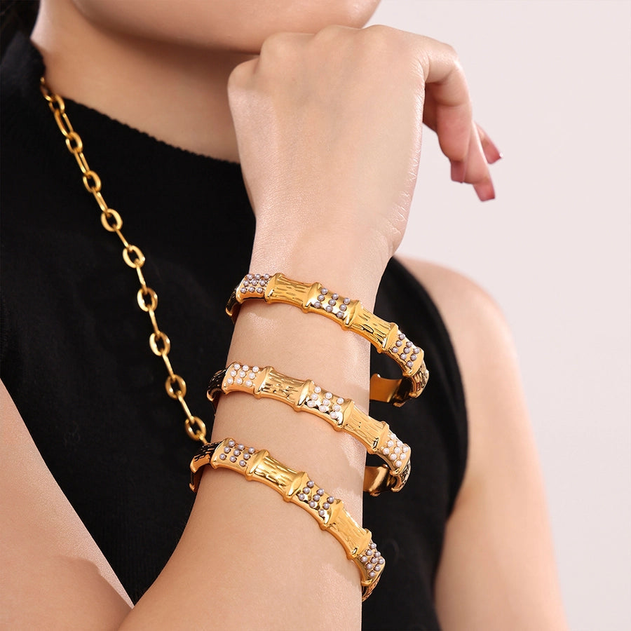 Elegant Luxurious Geometric 304 Stainless Steel 18K Gold Plated Artificial Pearls Bangle In Bulk