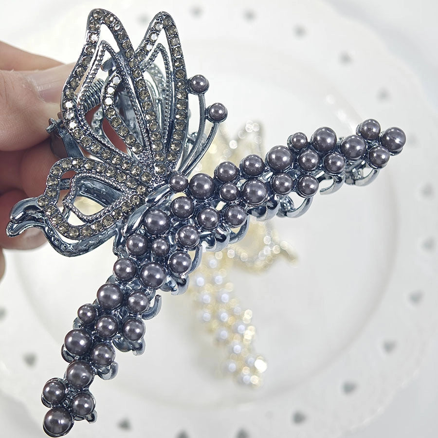 Women's Simple Style Classic Style Butterfly Alloy Inlay Pearl Hair Claws
