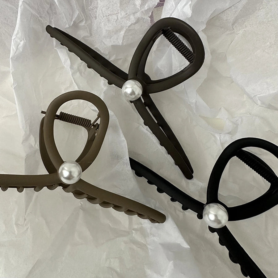 Frosted Grab Clip Oversized Hairpin Back of Head Advanced Sense Hair Volume Thick Hair Pearl Shark Clip Women's Early Spring