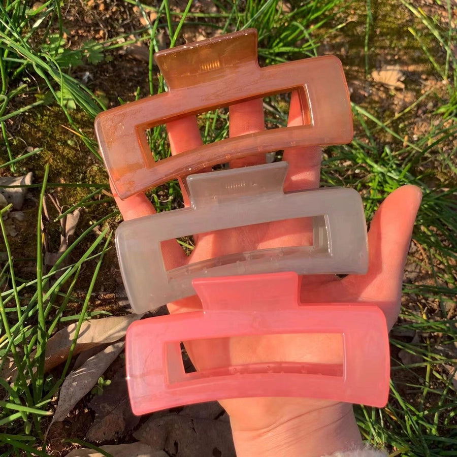 fashion solid color plastic resin hair claws 1 piece