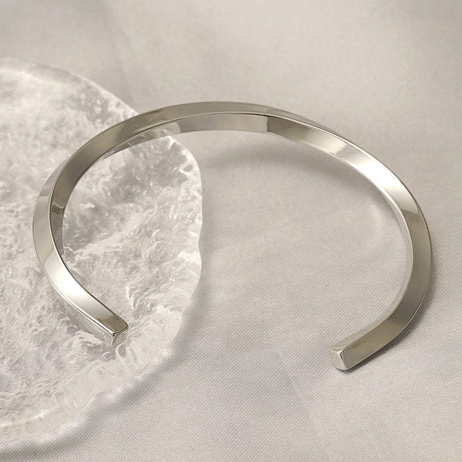 Elegant Romantic Geometric Solid Color 18K Gold Plated 304 Stainless Steel  Bangle