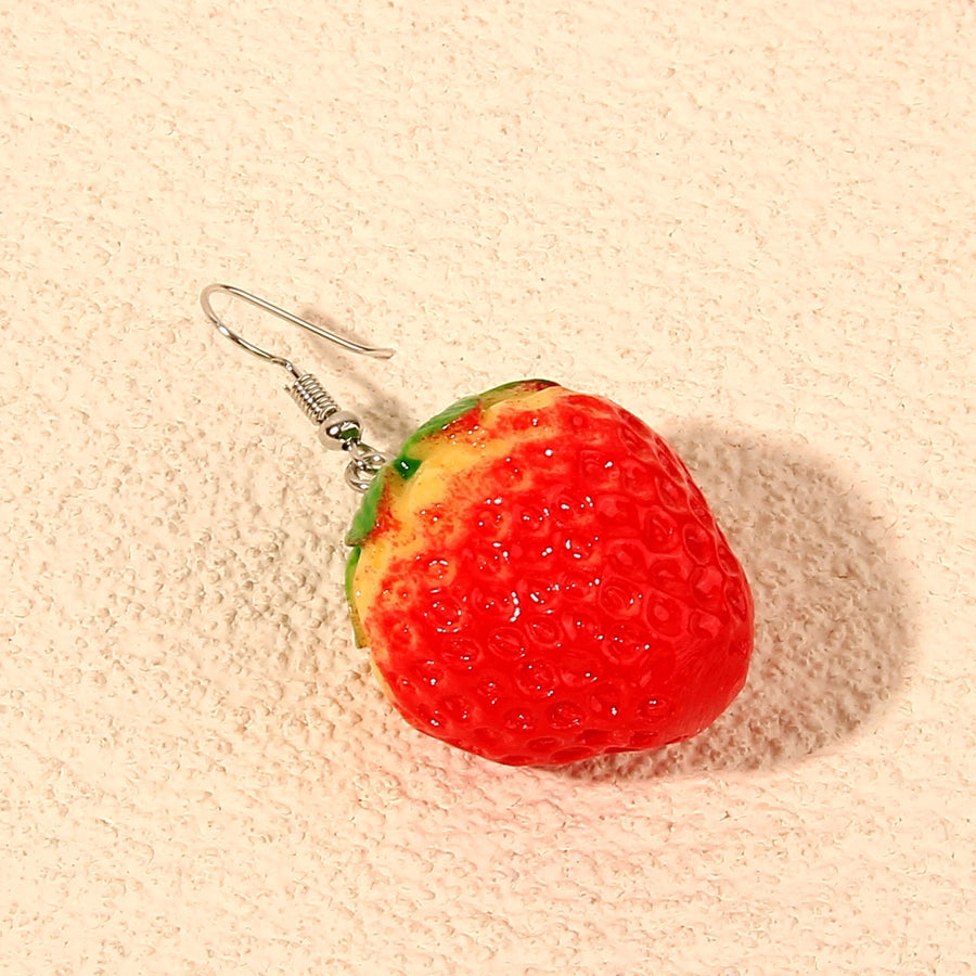 W665 Limeng Jewelry Source   Fashion New Strawberry Pendant Earrings Cute Fruit Earrings
