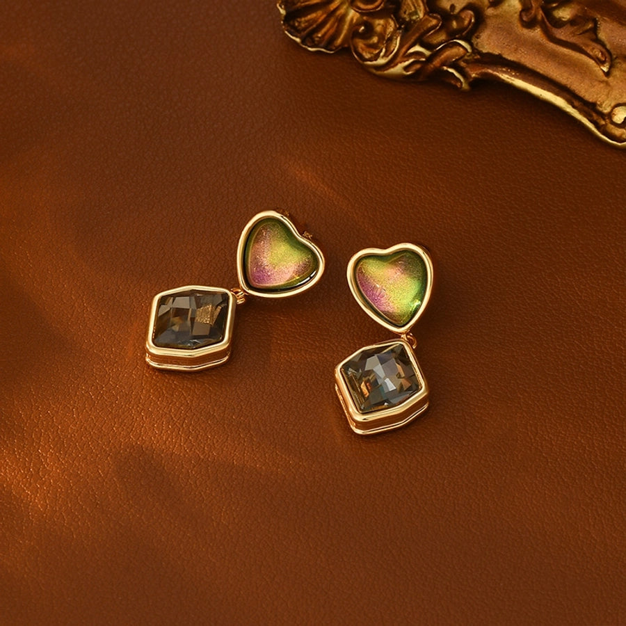 1 Pair Retro French Style Round Heart Shape Copper Zircon 18K Gold Plated Drop Earrings