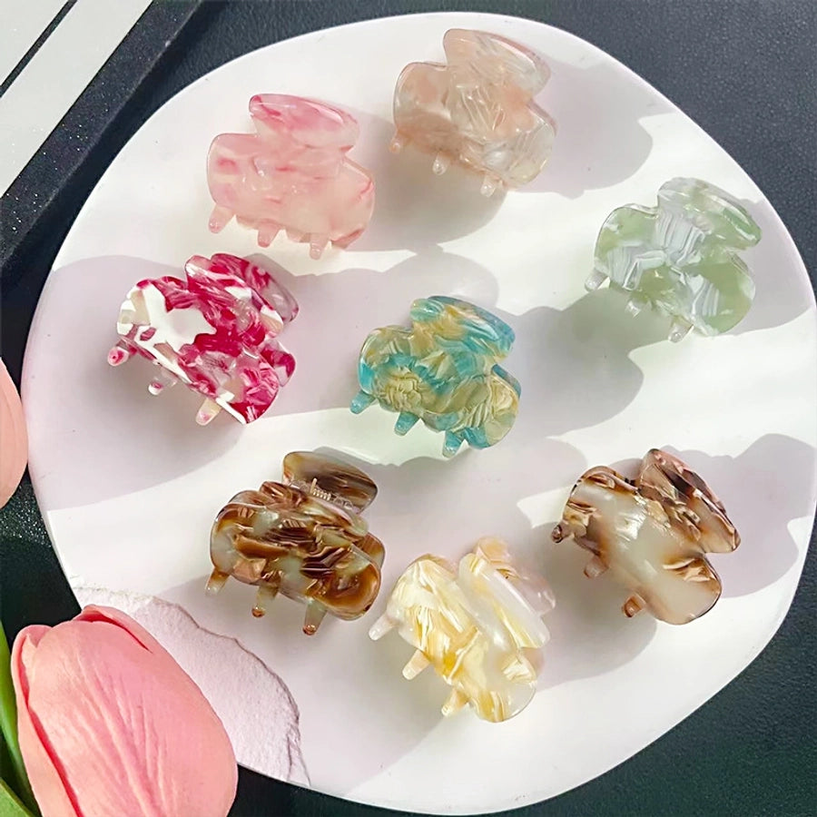 Women's Retro Geometric Acetic acid sheets Hair Claws