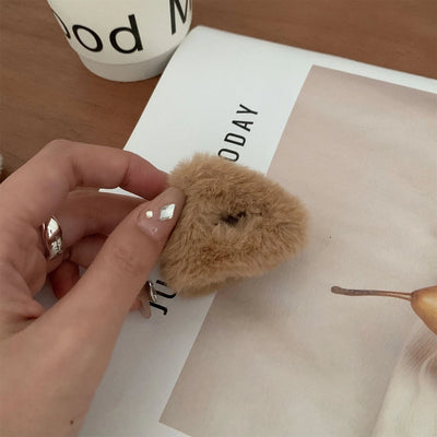 Internet celebrity Triangle Plush hairpin back head updo hair clip female grip high-grade furry shark clip head