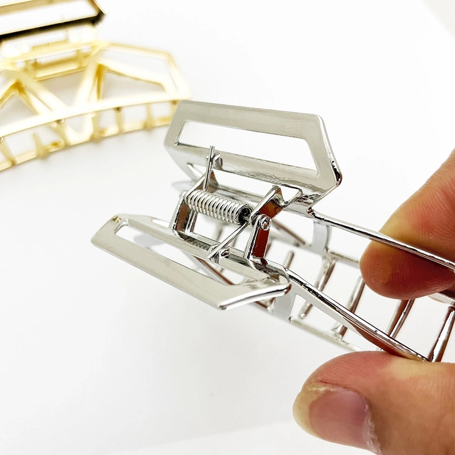 Women's Casual Elegant Simple Style Geometric Alloy Hollow Out Hair Claws