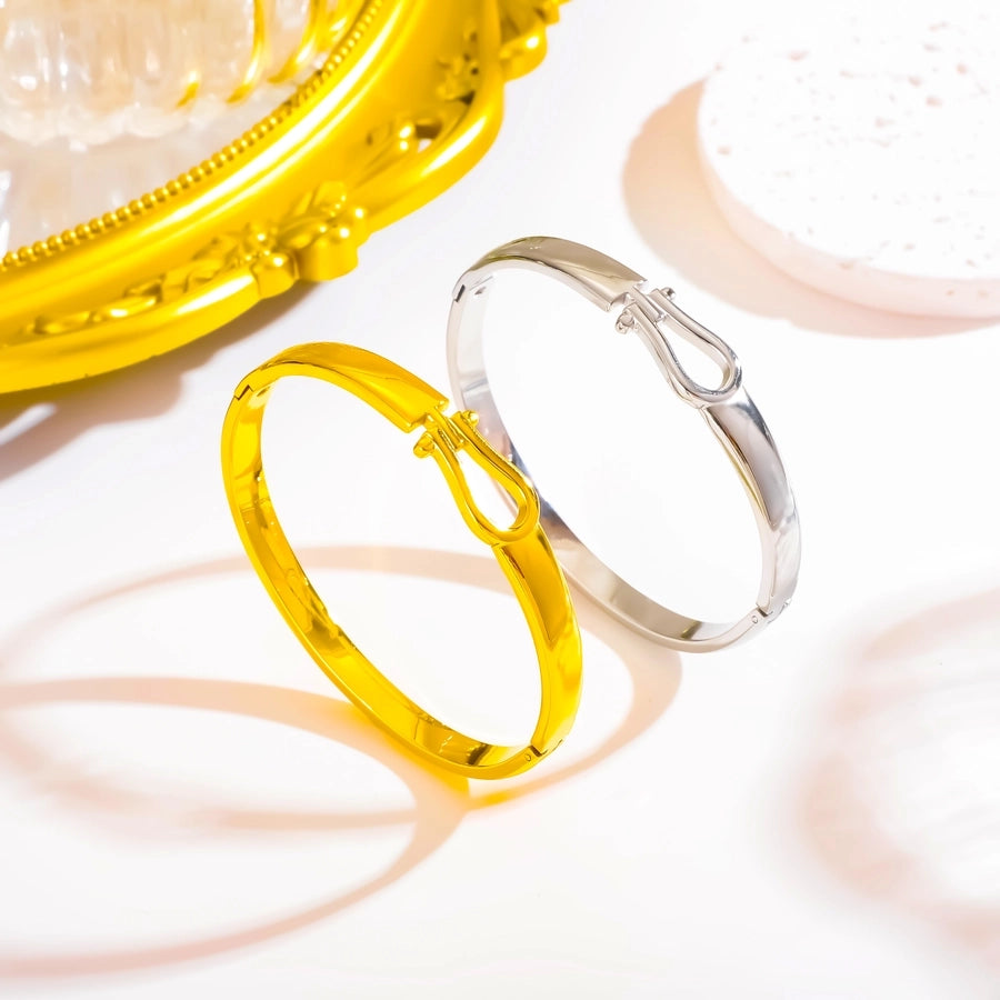 Vintage Style Simple Style U Shape 304 Stainless Steel 18K Gold Plated Bangle In Bulk