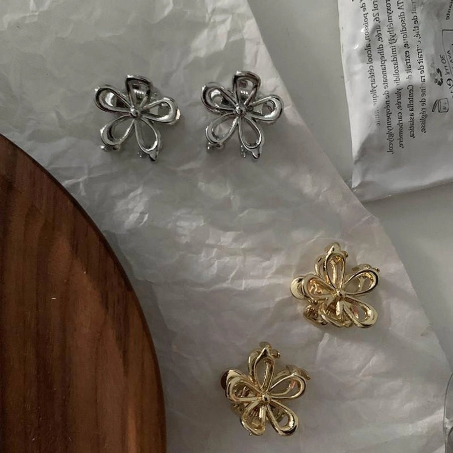 Women's Sweet IG Style Flower Metal Hollow Out Hair Claws