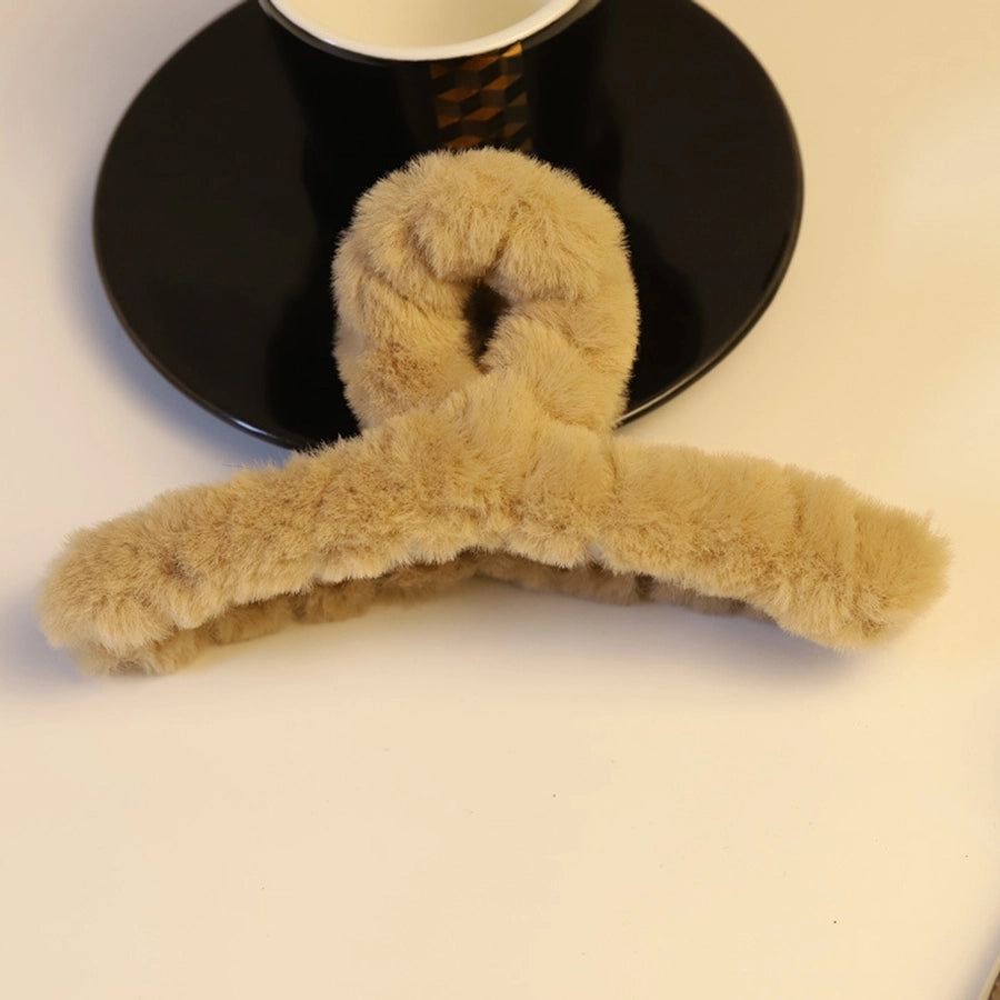 Korean Simple Plush Grab Clip Girl Autumn and Winter New Back Head Hair Clip Elegant Hair Grab Shark Clip Hair Accessories