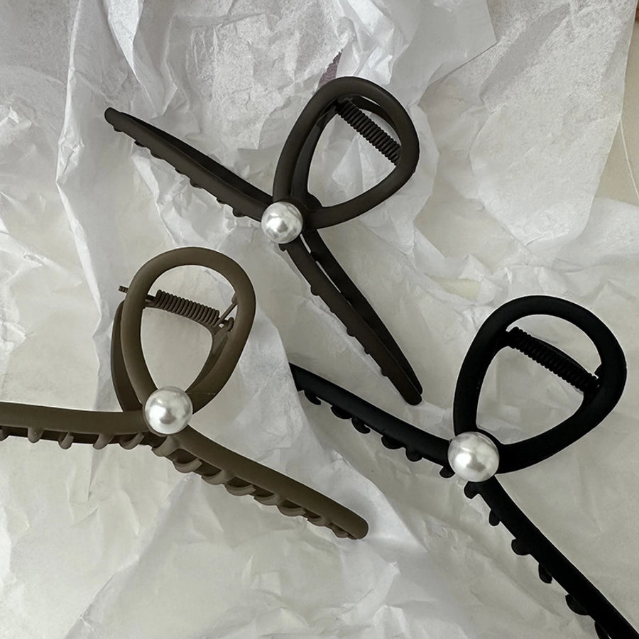 Frosted Grab Clip Oversized Hairpin Back of Head Advanced Sense Hair Volume Thick Hair Pearl Shark Clip Women's Early Spring