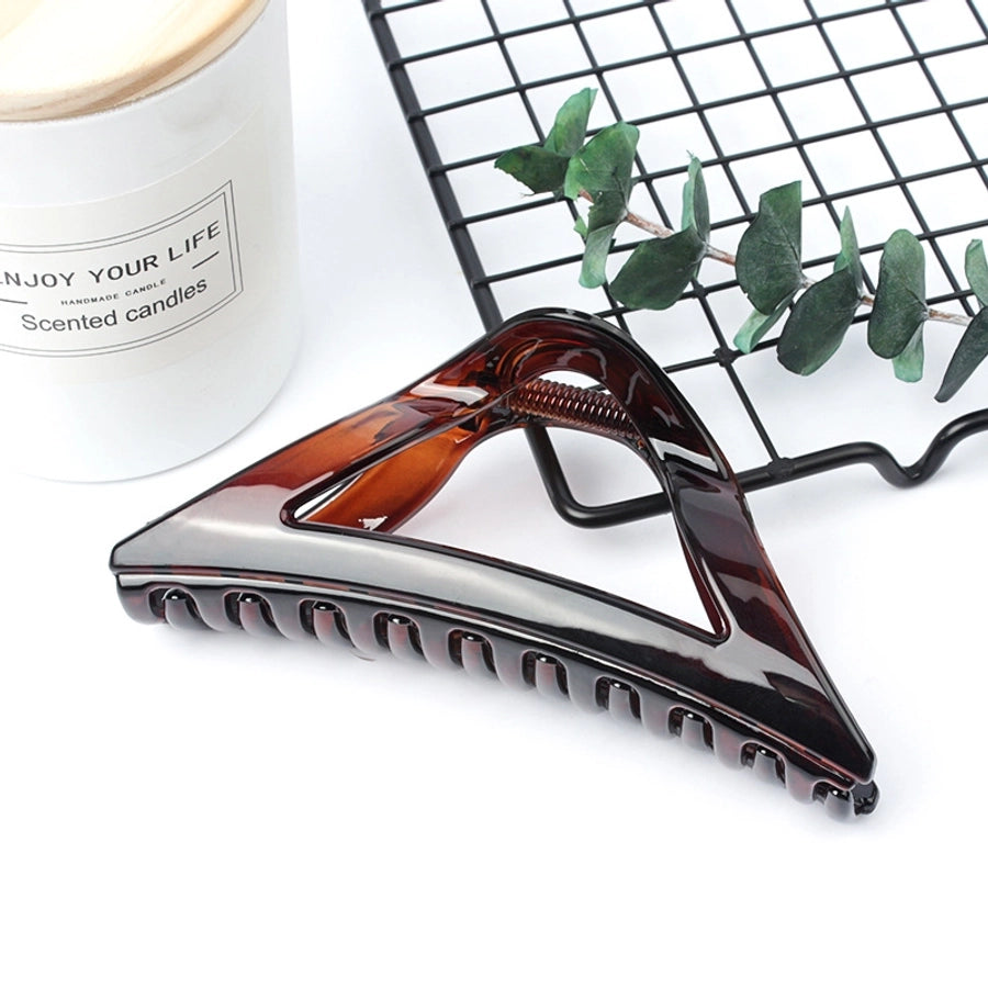 simple style triangle arylic stoving varnish hair claws 1 piece
