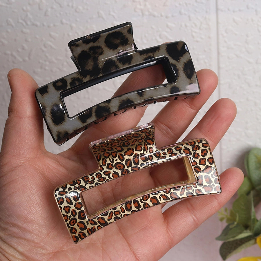 Women's Retro Leopard Plastic Printing Hollow Out Hair Claws