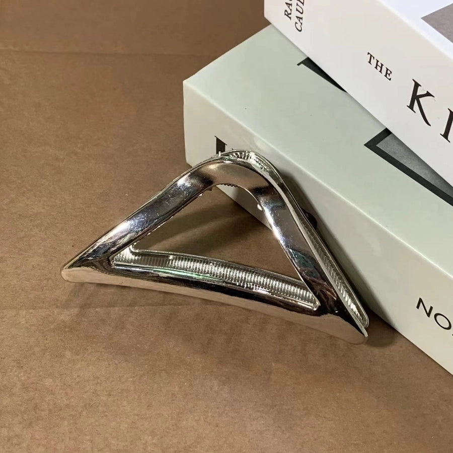 lady triangle arylic stoving varnish hair claws