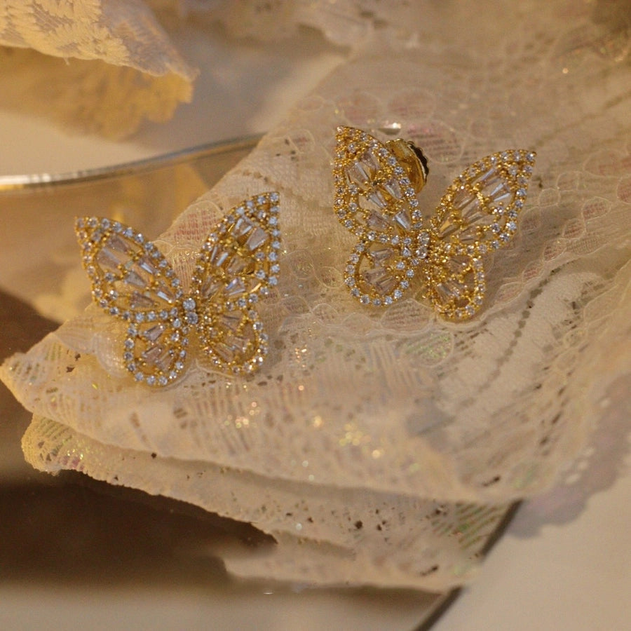 Light luxury high-grade butterfly mosquito coil ear clip without pierced women's super flash Mori style fresh earrings summer fashion