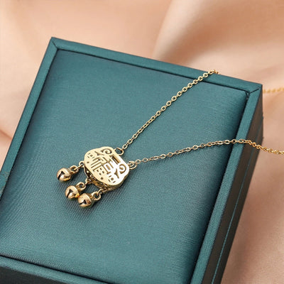 Jewelry Cute Queen Bridal Letter 316 Stainless Steel  18K Gold Plated Pendant Necklace