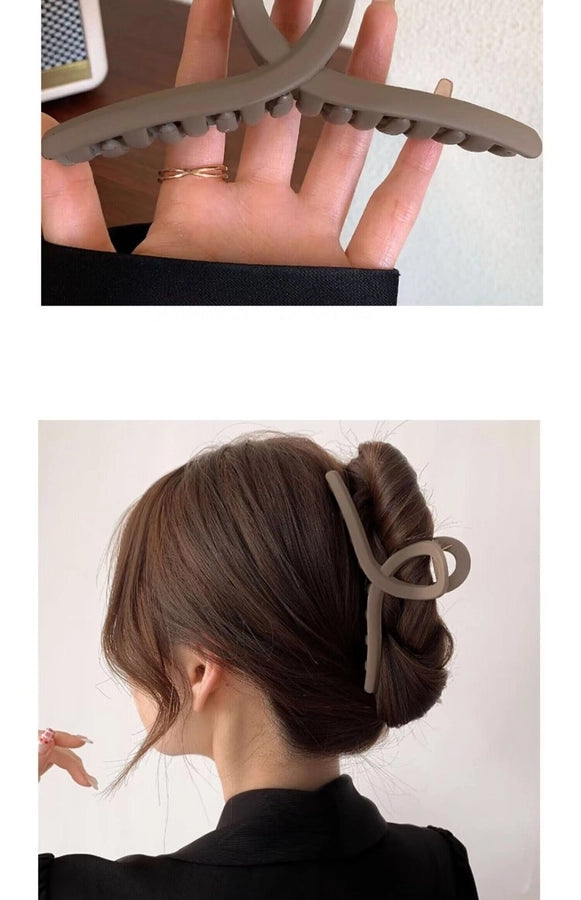 new 15CM oversized frosted hair clip female shark clip high-grade hair volume multi-head updo hair clip