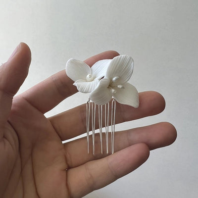 Women's Elegant Streetwear Flower Imitation Pearl Metal Hair Combs