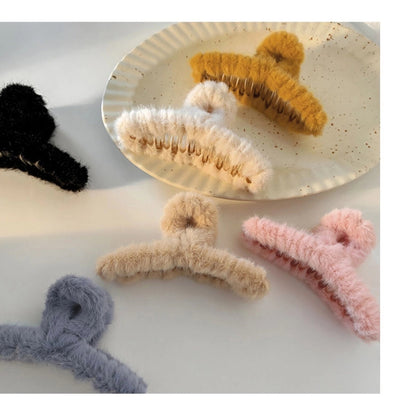 Korean Simple Plush Grab Clip Girl Autumn and Winter New Back Head Hair Clip Elegant Hair Grab Shark Clip Hair Accessories