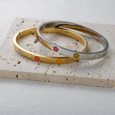 Elegant Heart Shape Flower Titanium Steel Bangle In Bulk