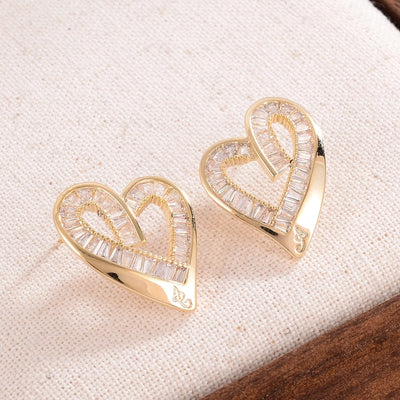 1 Pair Romantic Shiny Heart Shape Inlay Copper Zircon 18K Gold Plated Ear Studs