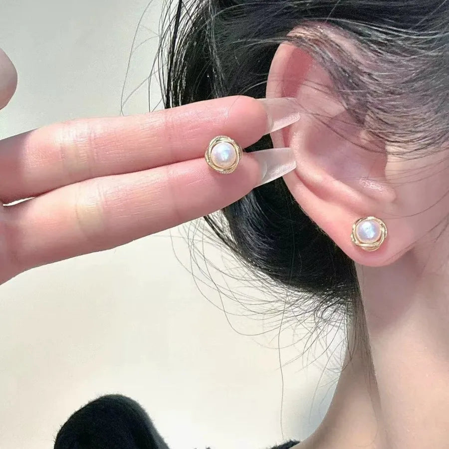 1 Pair Elegant Lady Geometric Heart Shape Plating Alloy Drop Earrings Ear Studs