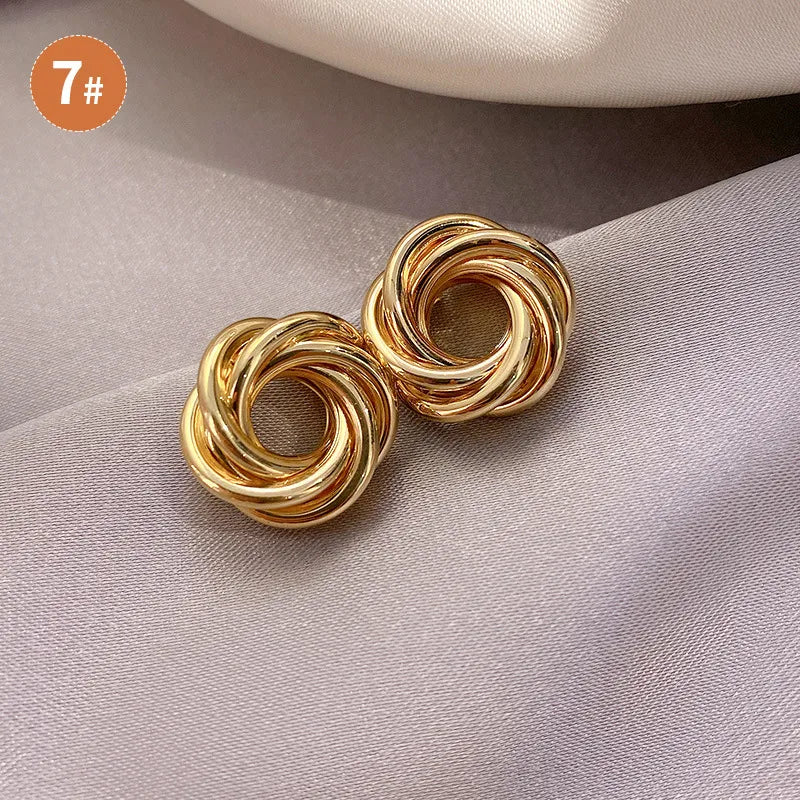 retro c shape solid color metal plating women's earrings 1 pair