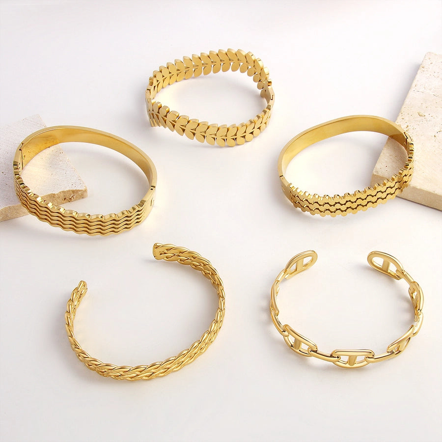 Simple Style Commute Geometric Grain 18K Gold Plated Gold Plated 304 Stainless Steel  Bangle