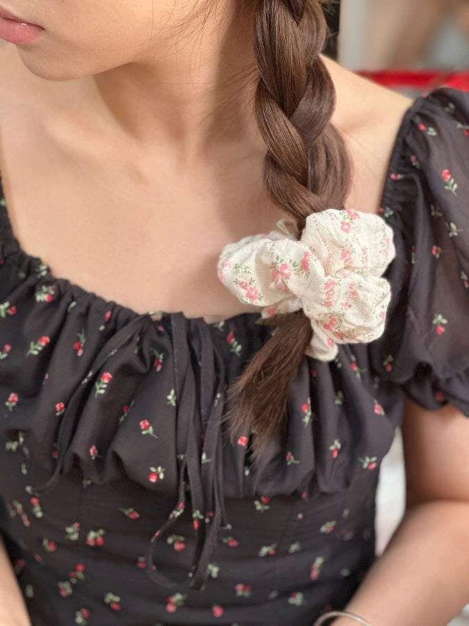 Small sweet summer garden Korean  floral lace hair band French super fairy Western style large intestine ring hair accessories