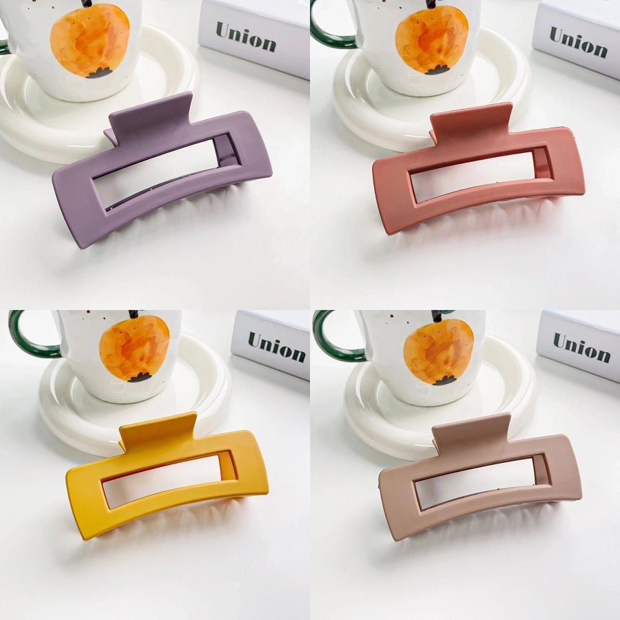 Women's Simple Style Classic Style Solid Color Plastic Hair Claws