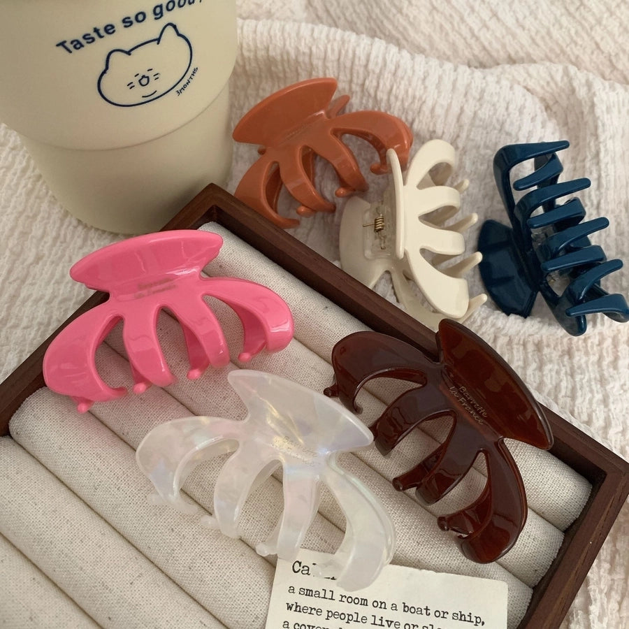 Women's Elegant Streetwear Geometric Acetic acid sheets Hair Claws