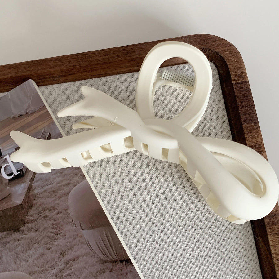 simple style bow knot plastic hair claws