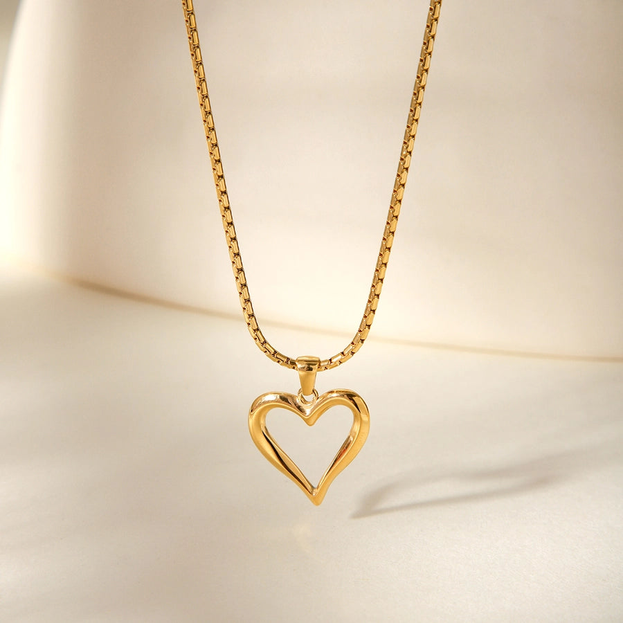 Jewelry IG Style Elegant French Style Heart Shape 304 Stainless Steel Titanium Steel 18K Gold Plated Pendant Necklace