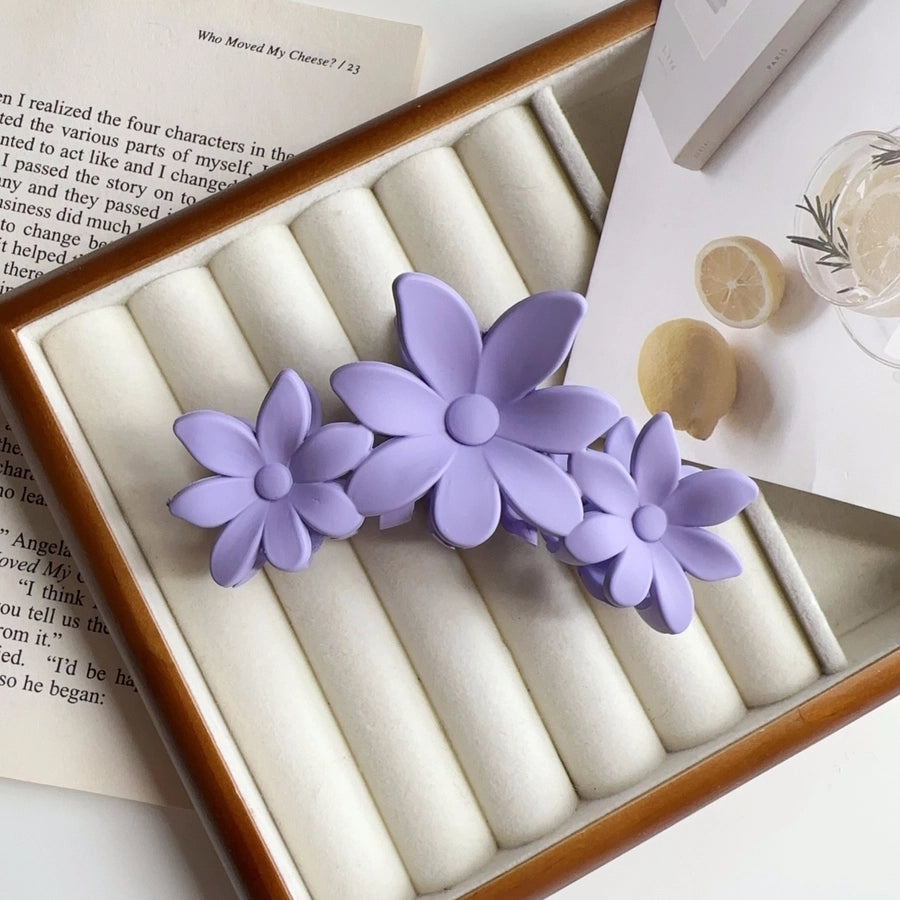 Women's Simple Style Classic Style Flower Plastic Resin Stoving Varnish Hair Claws