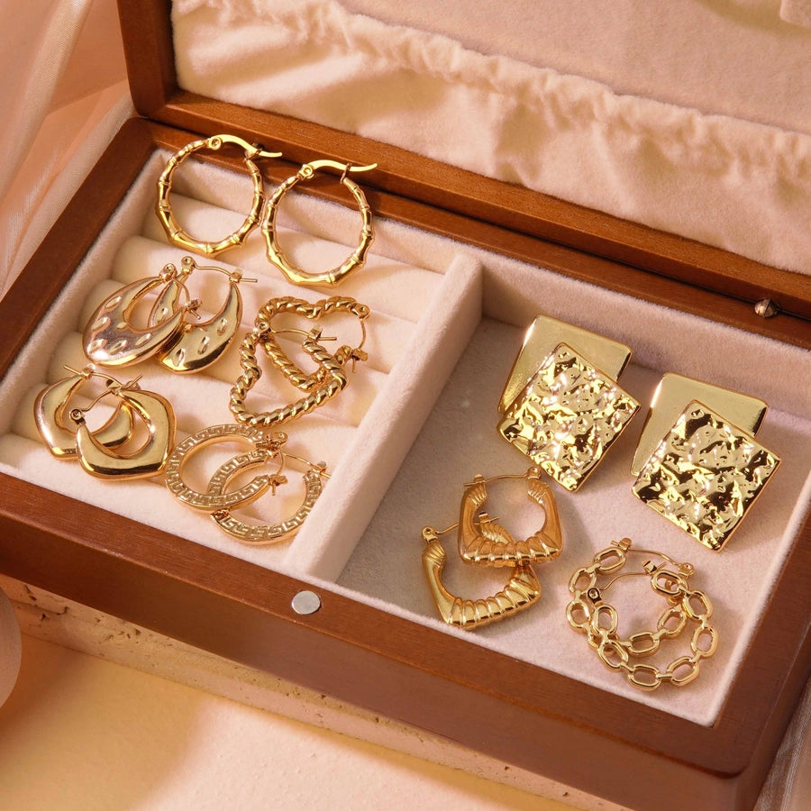 1 Pair Simple Style Classic Style Commute Geometric Heart Shape Strawberry Hollow Out 304 Stainless Steel Imitation Gold  Earrings Ear Studs