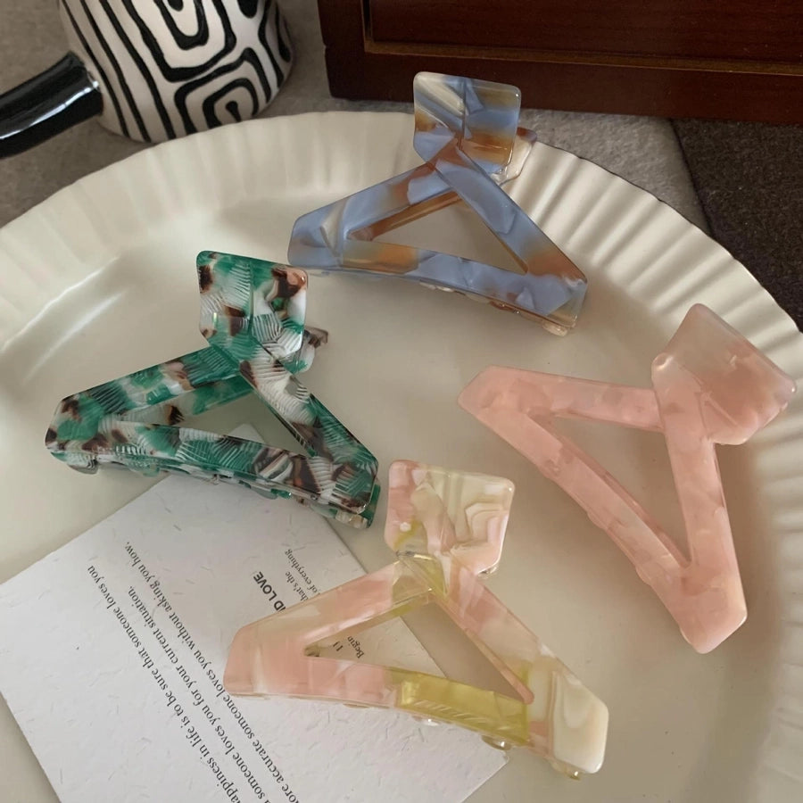 Women's Casual Simple Style Geometric Acetic acid sheets Hair Claws