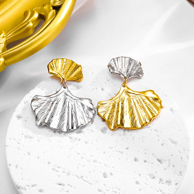 1 Pair Vintage Style Simple Style Classic Style Ginkgo Leaf Plating 304 Stainless Steel 18K Gold Plated Drop Earrings