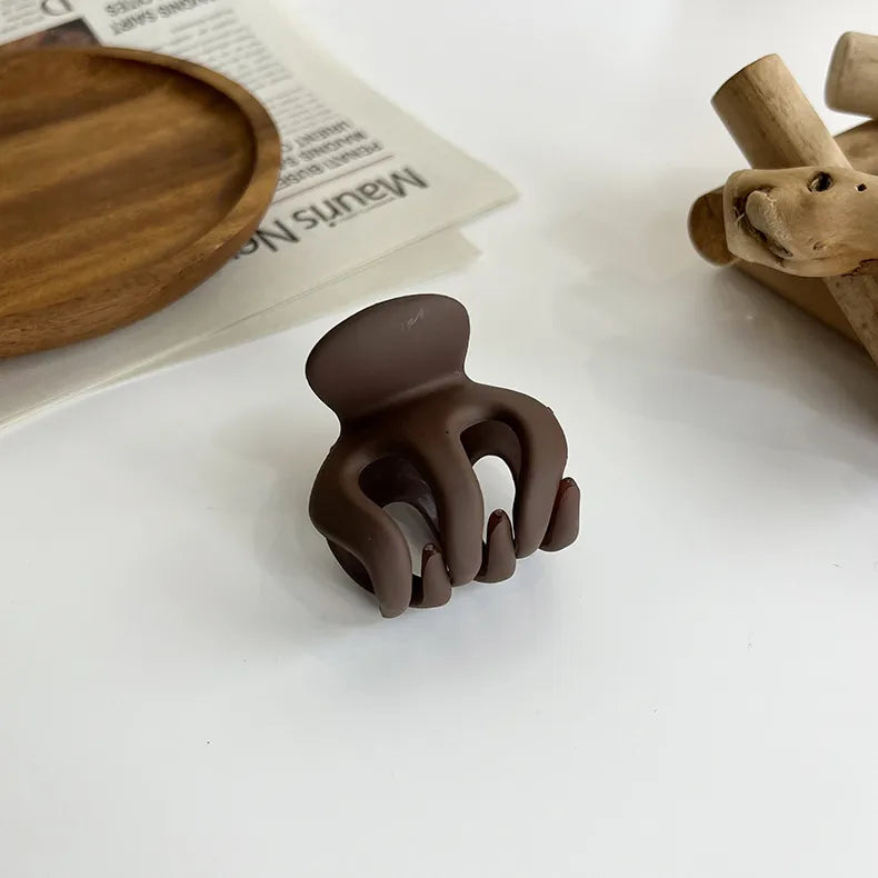 autumn and winter new milk tea coffee grasp clip elegant temperament hair claw back head hair grasp ins simple hair accessories