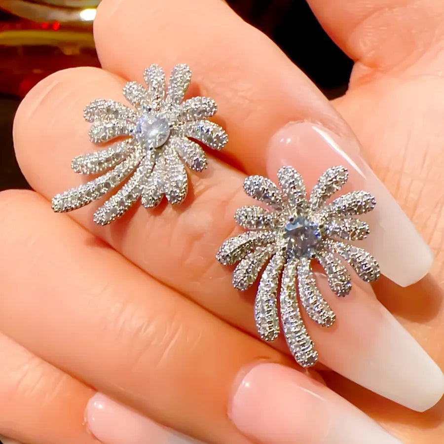1 Pair Elegant Luxurious Flower Plating Copper Zircon Ear Studs