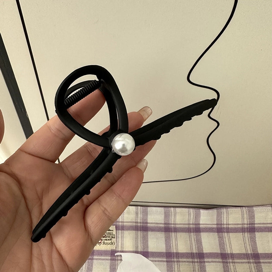 Frosted Grab Clip Oversized Hairpin Back of Head Advanced Sense Hair Volume Thick Hair Pearl Shark Clip Women's Early Spring