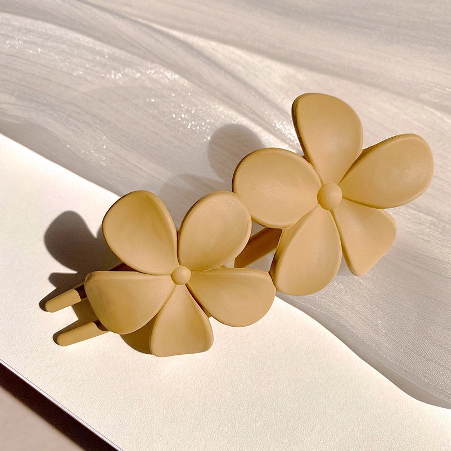 sweet flower resin handmade three-dimensional hair clip