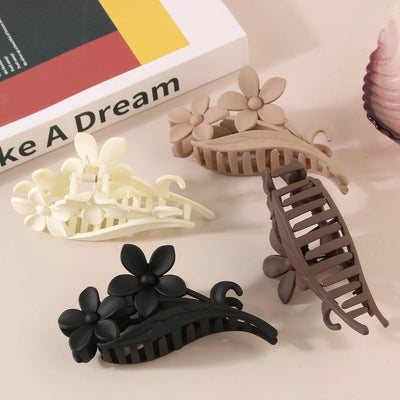 Women's Simple Style Classic Style Flower Plastic Resin Stoving Varnish Hair Claws