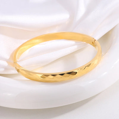 Casual Simple Style Solid Color Titanium Steel  Bangle
