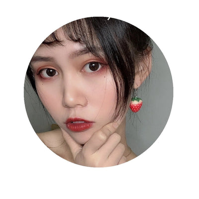 Cute age-reducing ~ 925 silver needle small strawberry earrings female temperament   sweet earrings live