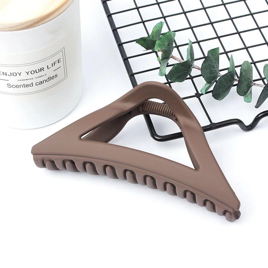 simple style triangle arylic stoving varnish hair claws 1 piece