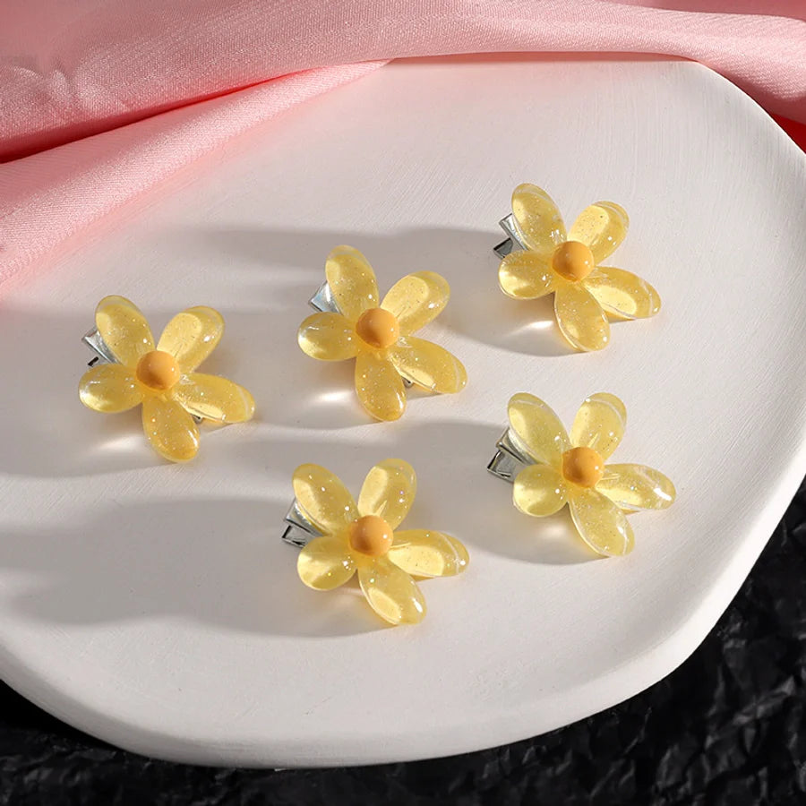 Women's Cute Sweet Heart Shape Plastic Resin Hair Clip