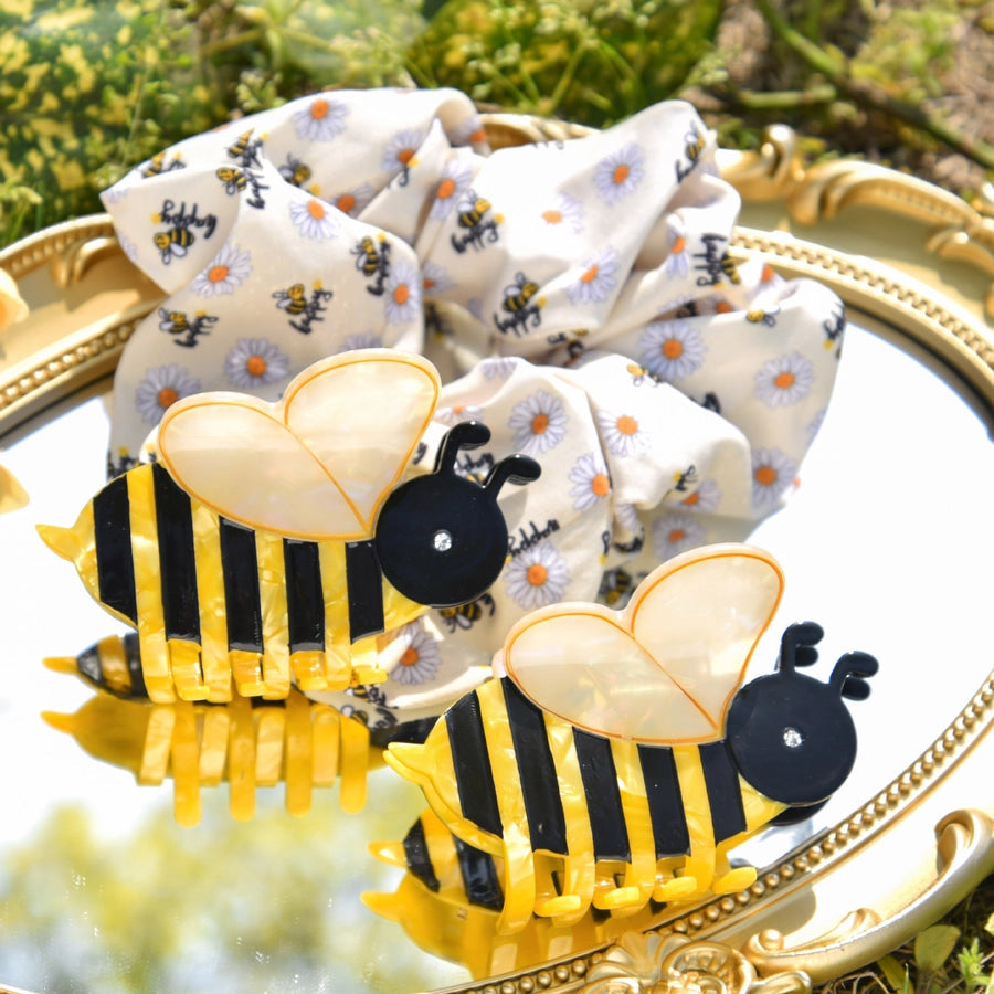 YHJ Hair Accessories  New Acetic Acid Diamond Bees Grab Clip Large Hairpin Back Hair Shark Clip Hair Grab