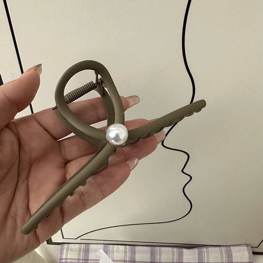 Frosted Grab Clip Oversized Hairpin Back of Head Advanced Sense Hair Volume Thick Hair Pearl Shark Clip Women's Early Spring