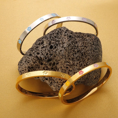 Elegant Heart Shape Flower Titanium Steel Bangle In Bulk